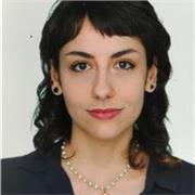 Adulti, bimbi e adolescenti, sono disponibile a seguire tutti quanti. Sono pronta ad ascoltare oltre che insegnare.